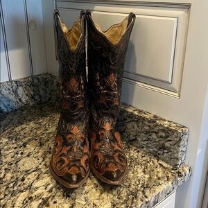 Corral Boots Sz 9